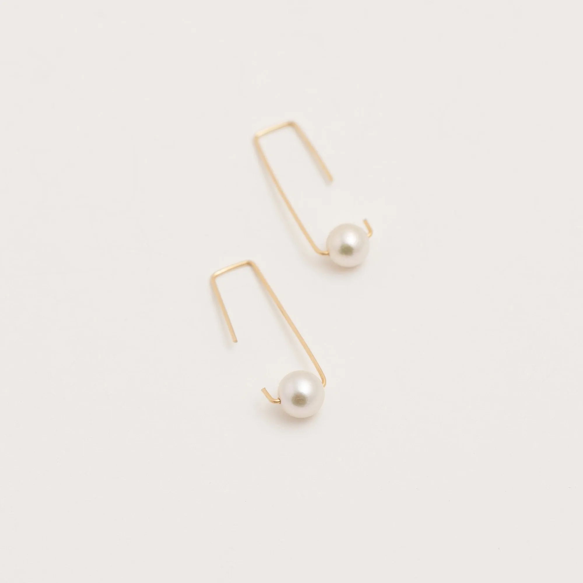 14K Gold Minimalist Pearl Drop Earrings