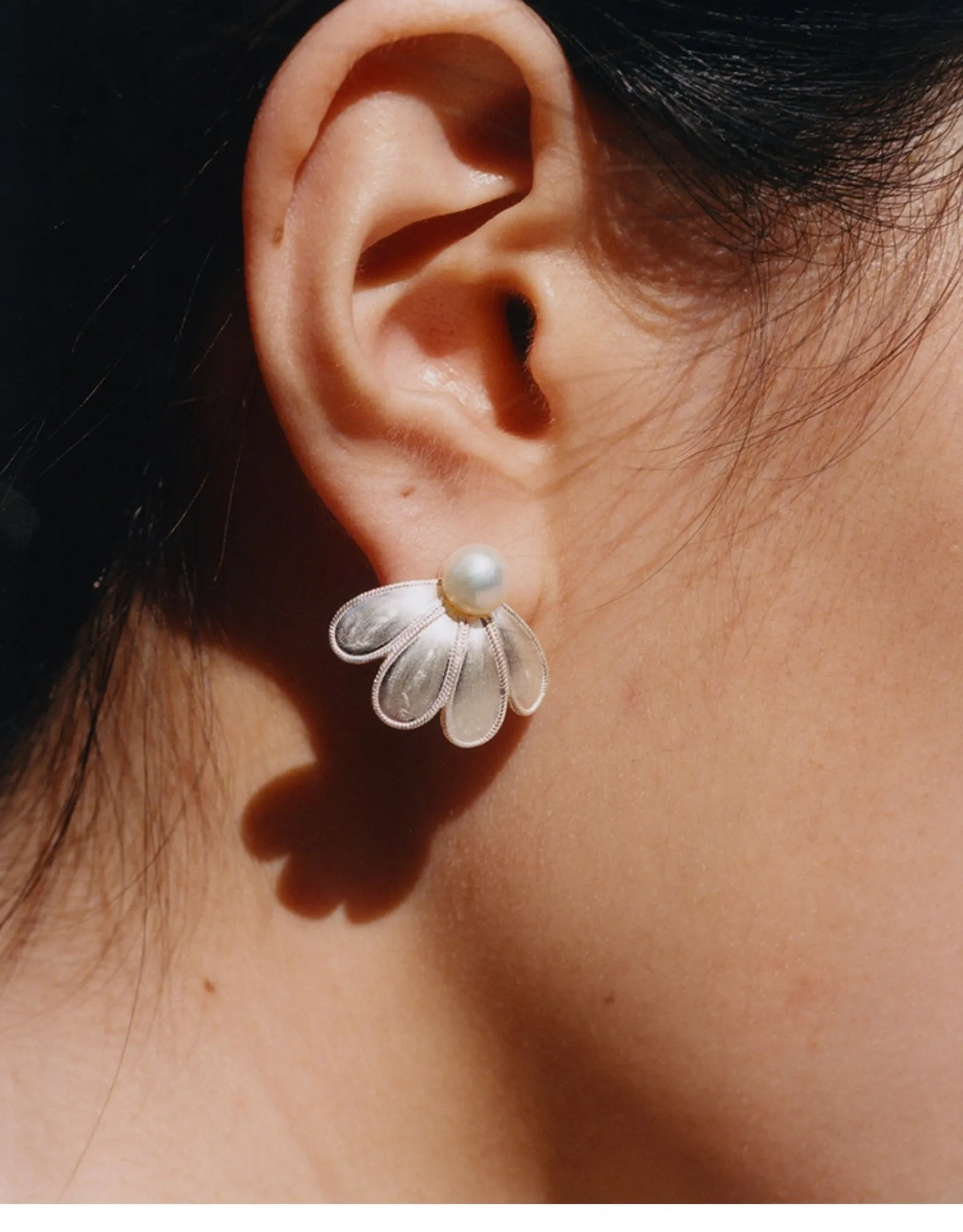 925 Silver Soma Flower Pearls Earrings