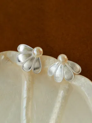 925 Silver Soma Flower Pearls Earrings