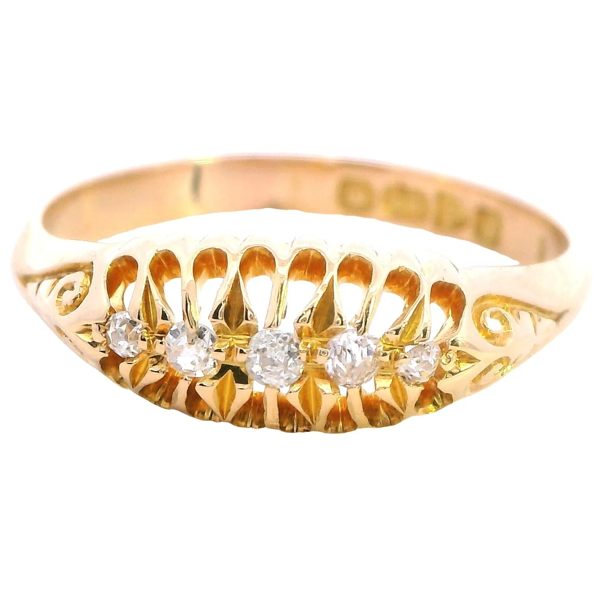 Captivating 18ct Gold Old Mine Cut Diamond Ring - A Tale of Romance & Elegance