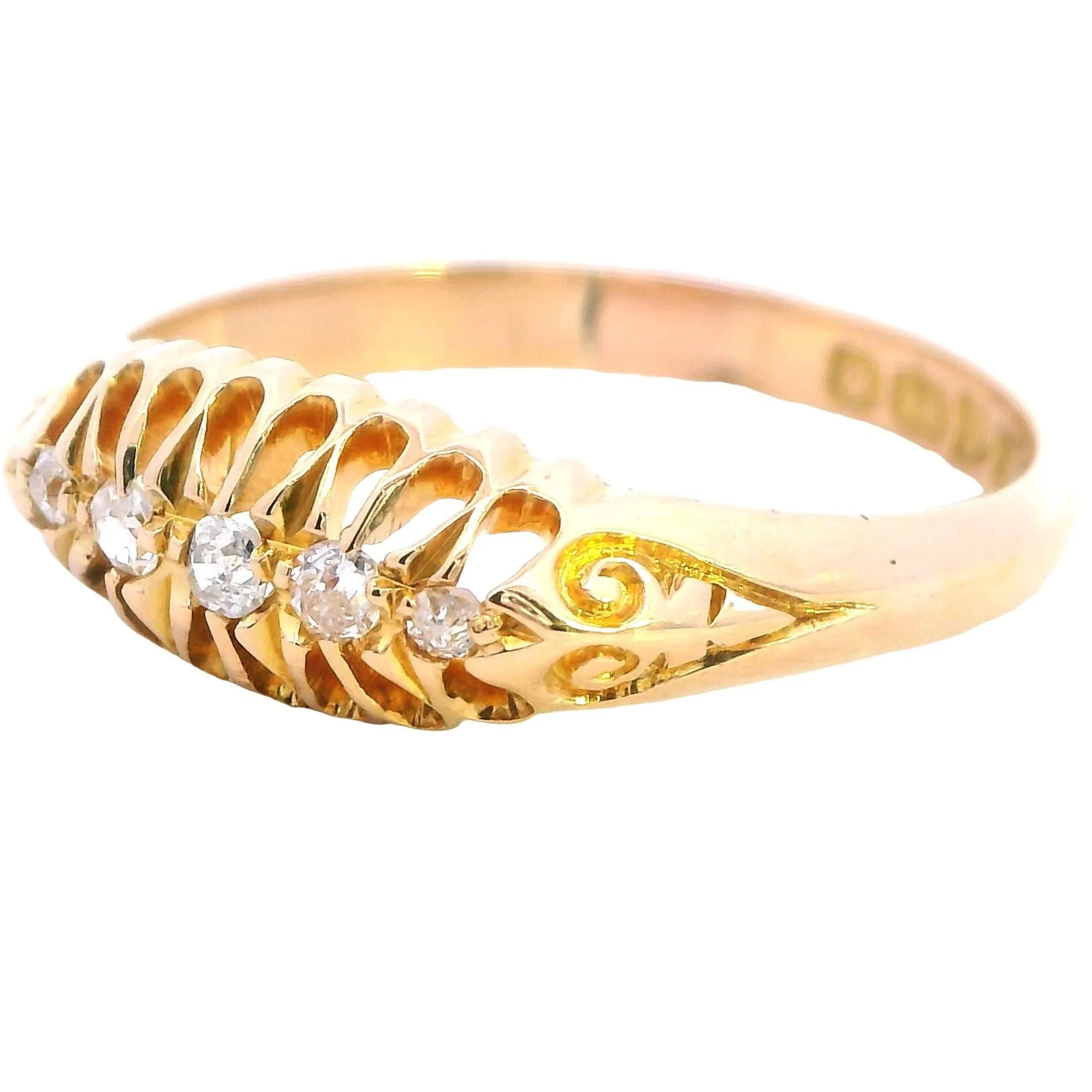 Captivating 18ct Gold Old Mine Cut Diamond Ring - A Tale of Romance & Elegance