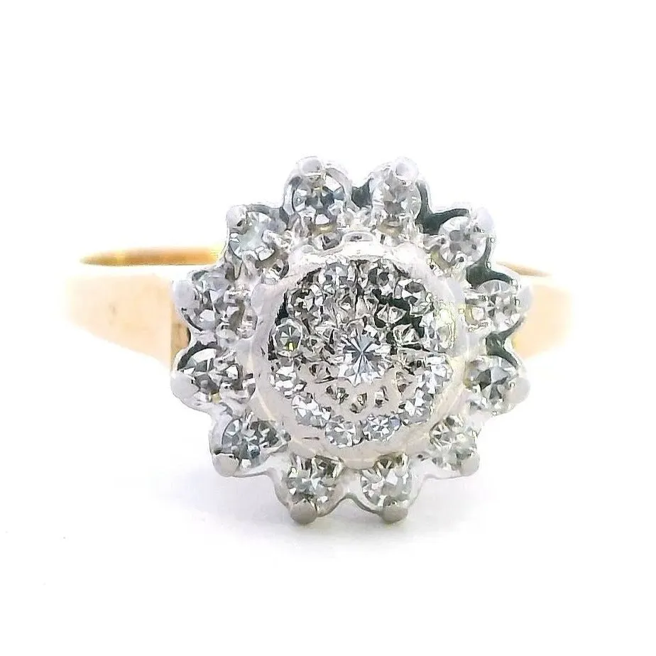 Exquisite 18K Yellow and White Gold Diamond Halo Ring - A Masterpiece of Elegance