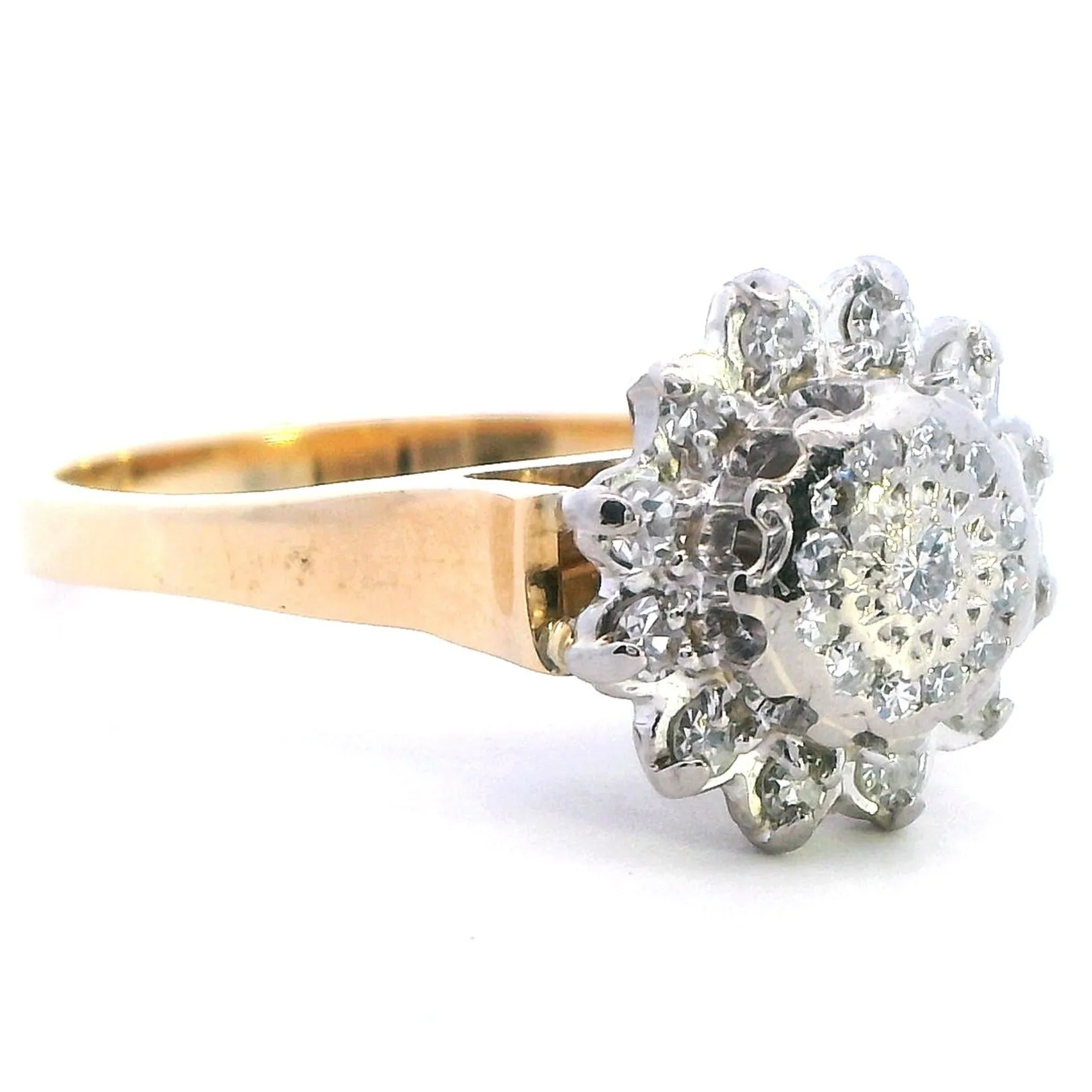 Exquisite 18K Yellow and White Gold Diamond Halo Ring - A Masterpiece of Elegance