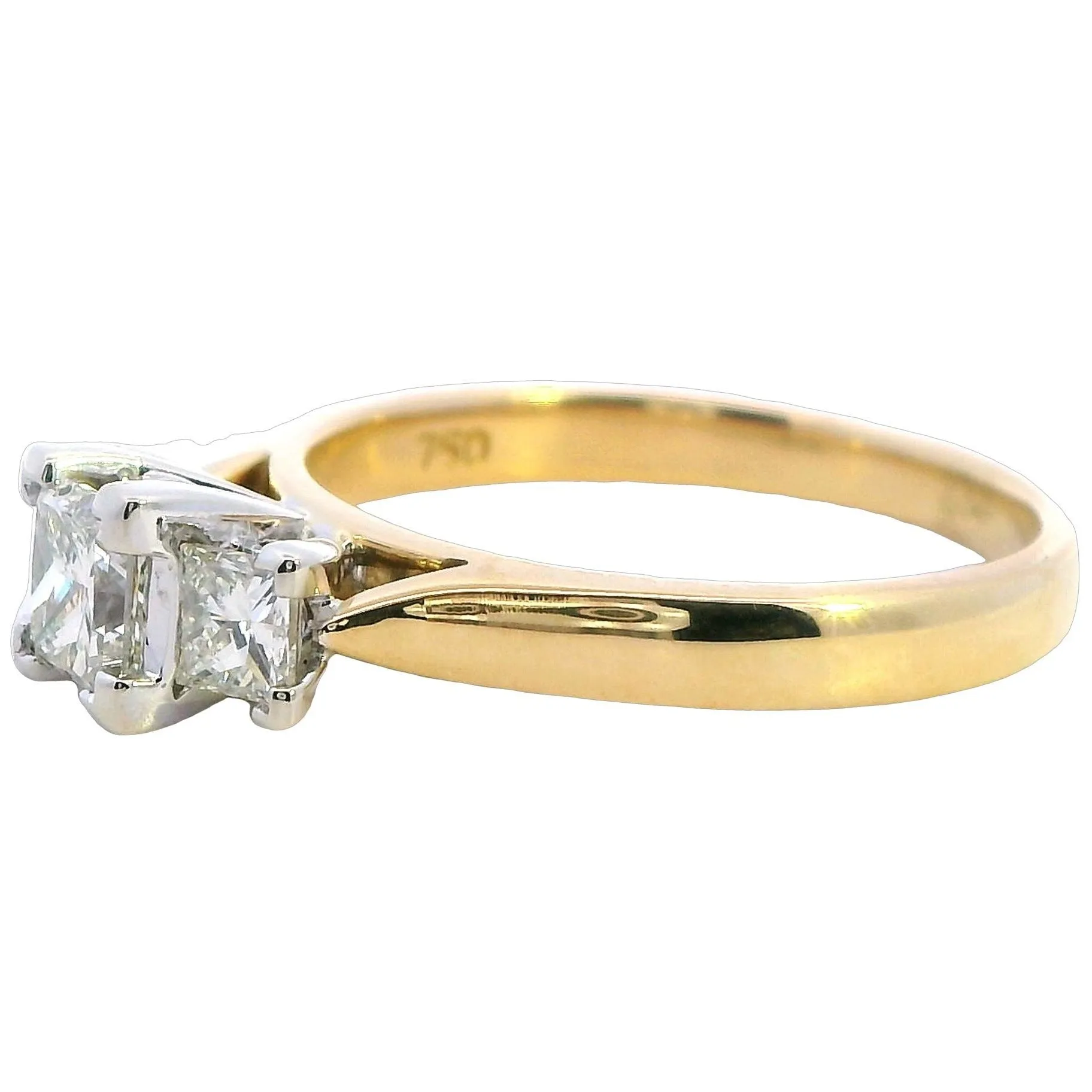 Valentine's Elegance: Timeless 18ct Yellow & White Gold Diamond Ring