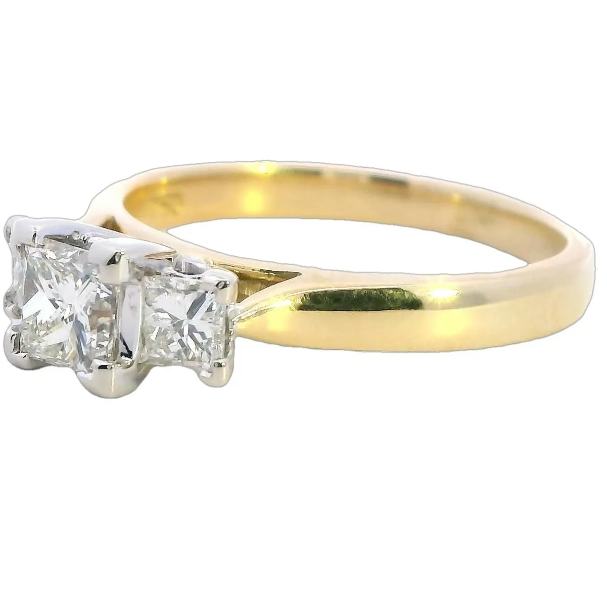 Valentine's Elegance: Timeless 18ct Yellow & White Gold Diamond Ring