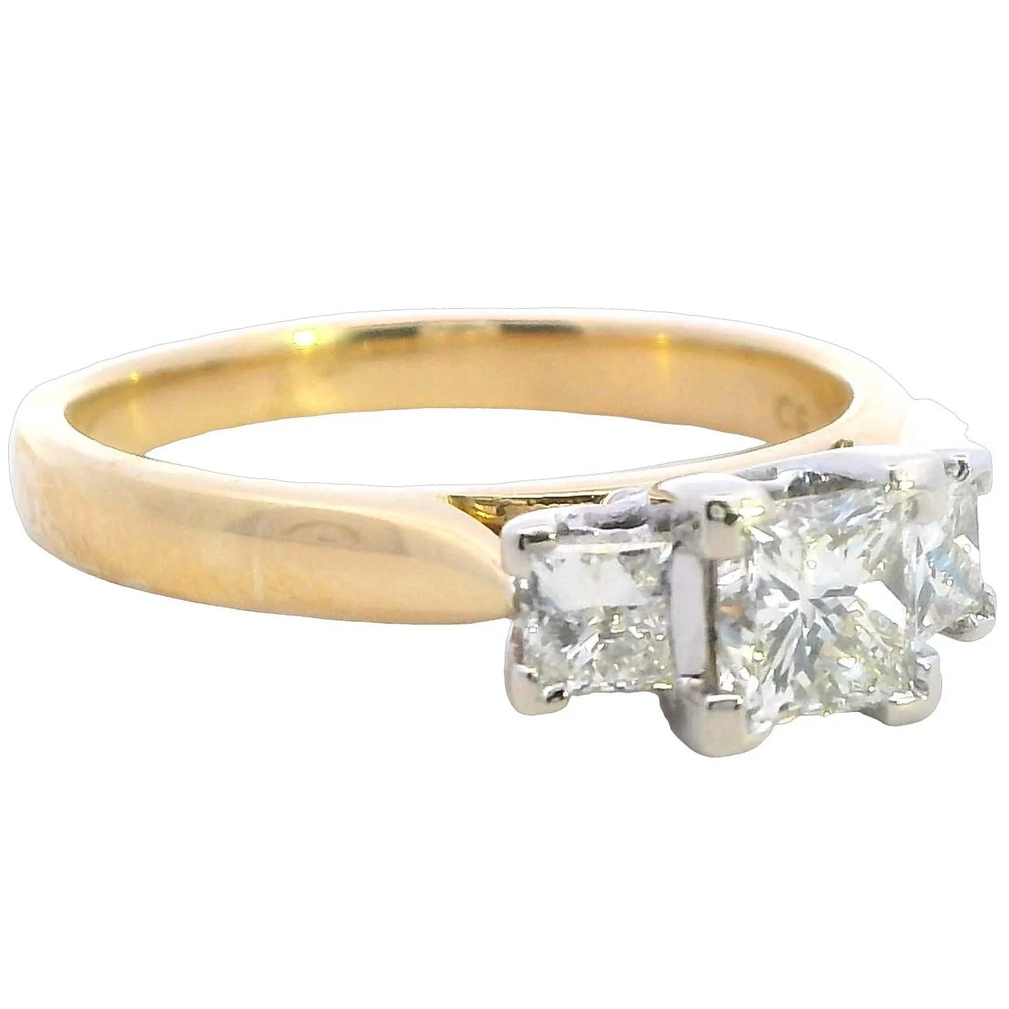 Valentine's Elegance: Timeless 18ct Yellow & White Gold Diamond Ring